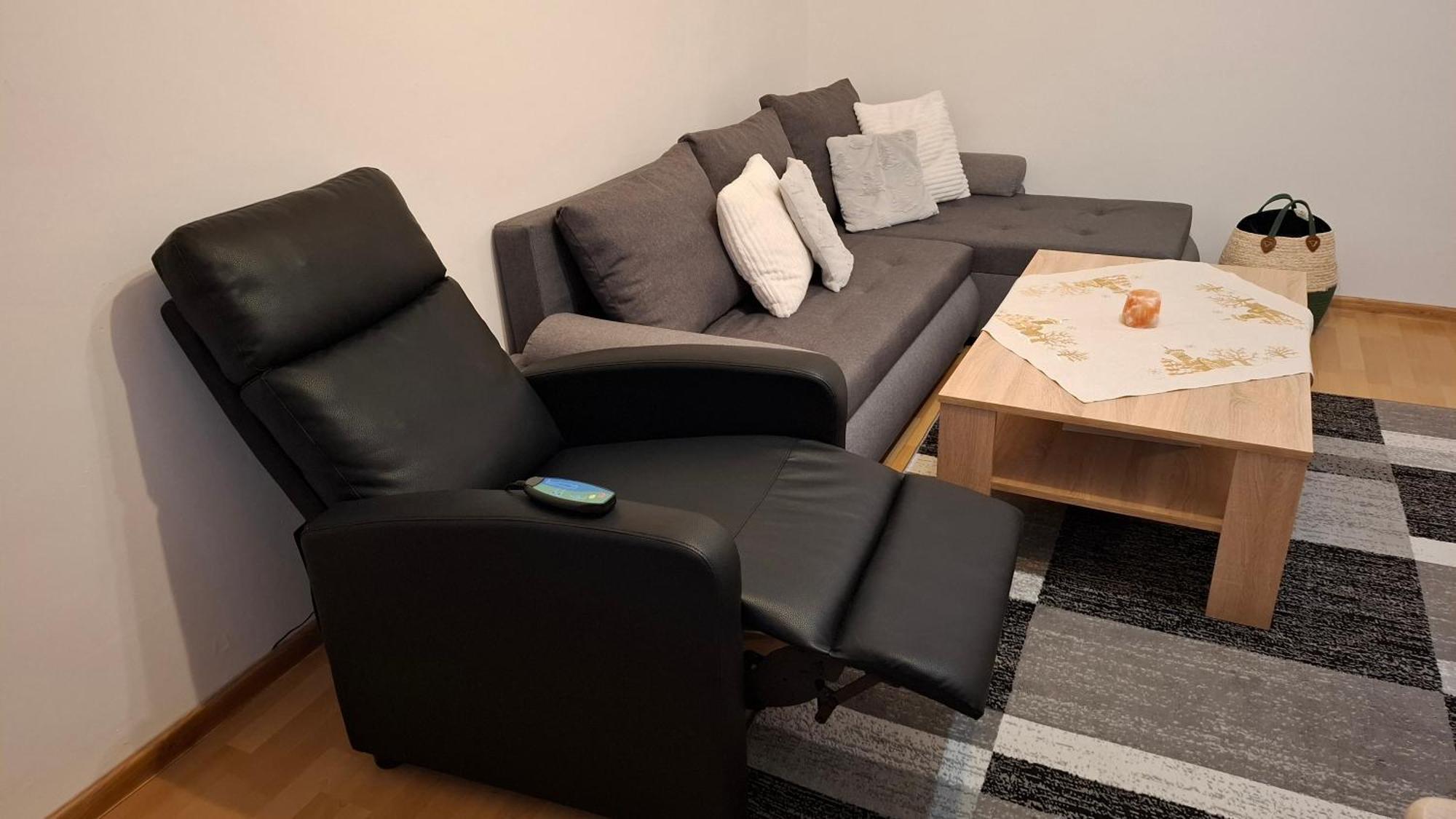 Karki Music Apartment Попрад Экстерьер фото